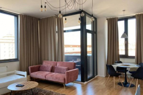 Modern 2-room apartment in the City center
